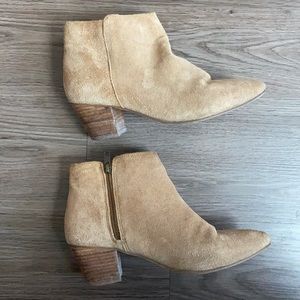 Coconuts by Matisse tan suede ankle booties